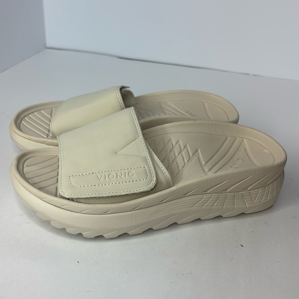Vionic Rejuvenate Slide Cream Sandals Women Sz 6 Recovery Platform Arch Support